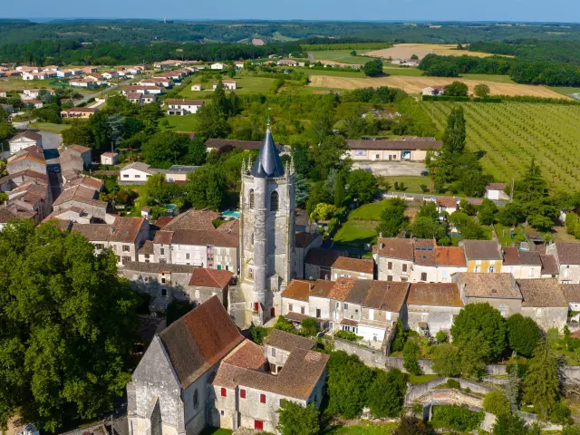 Tour d'Hautefage