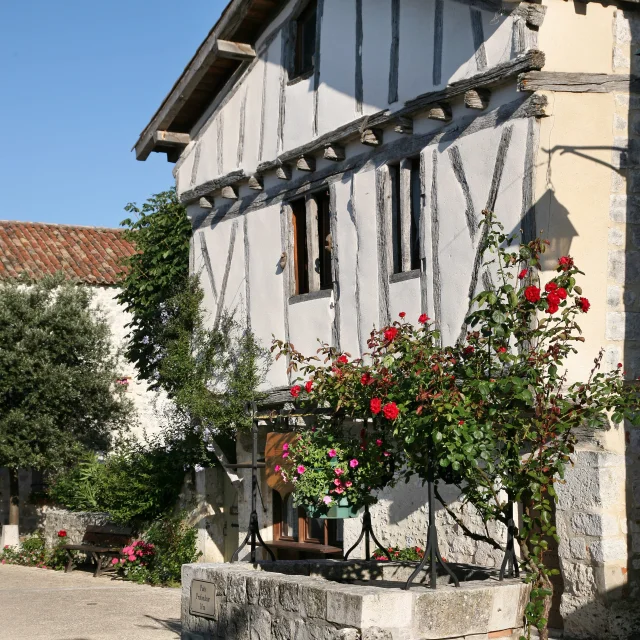 Maison à pan de bois, Pujols